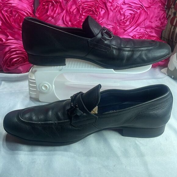 (C) SALVATORE FERRAGAMO Vintage Gancini logo leather dress loafers Size: 7.5 main image 8